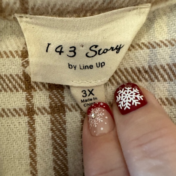 Plaid Beige Women's lightweight shacket - Picture 2 of 6